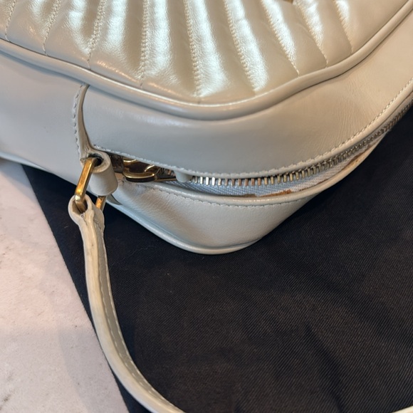 YSL classic leather camera bag in the color bone. - Picture 12 of 15